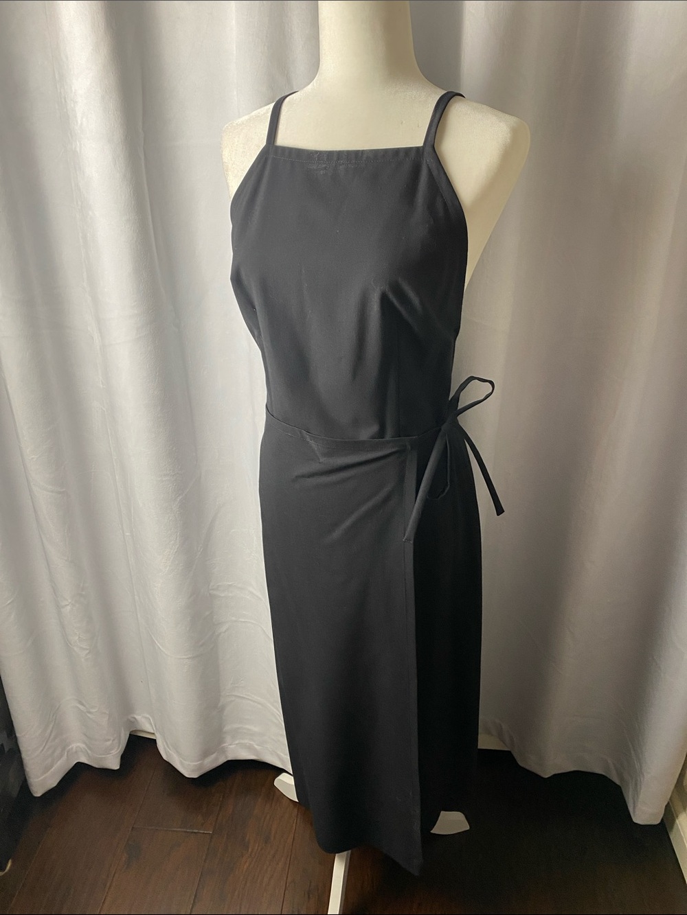 LAUNDRY sexy apron dress. - Picture 2 of 10